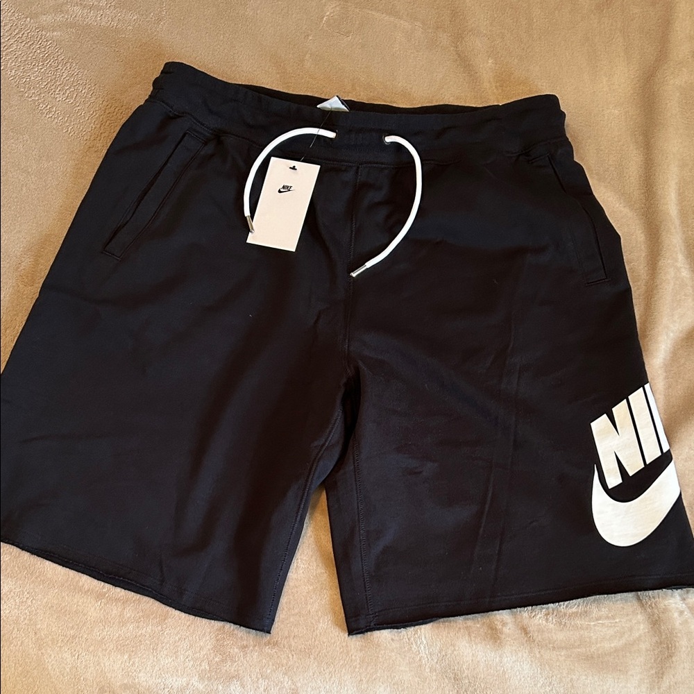 🔥Nike Men's Black Athletic Shorts🔥